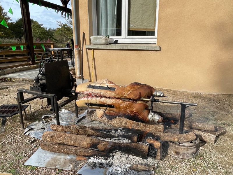 Le Domaine Saint Jean soirée cochon grillé